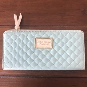 Betsy Johnson wallet